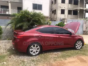 Hyundai Elantra Limited Sedan FWD (1.8L 4cyl 6A) 2013