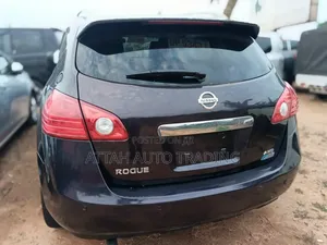 Nissan Rogue 2011 Black
