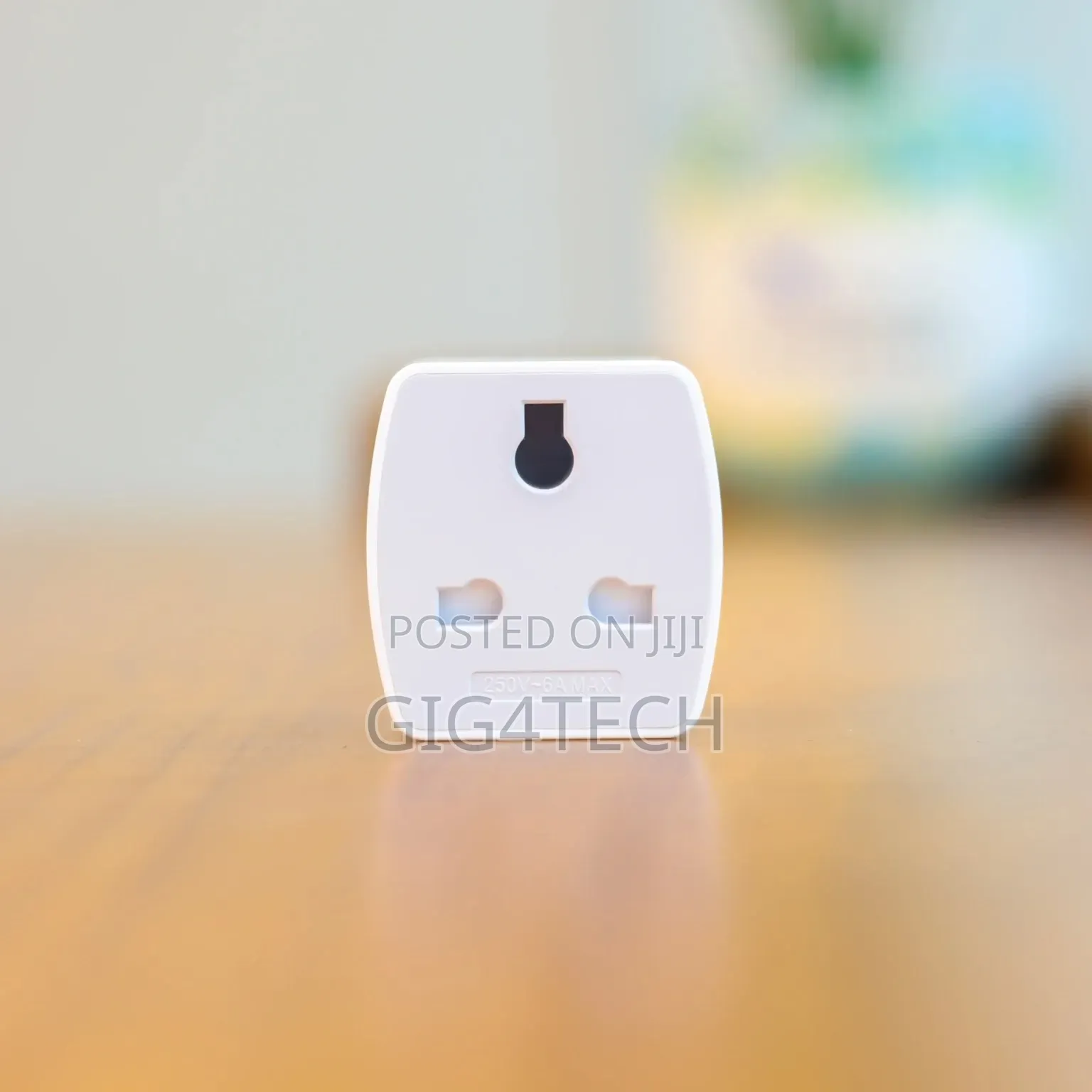 Heatz Za56 Universal Travel Adapter Plug