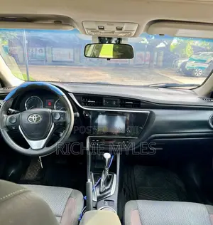Toyota Corolla LE (1.8L 4cyl 2A) 2019 Gray