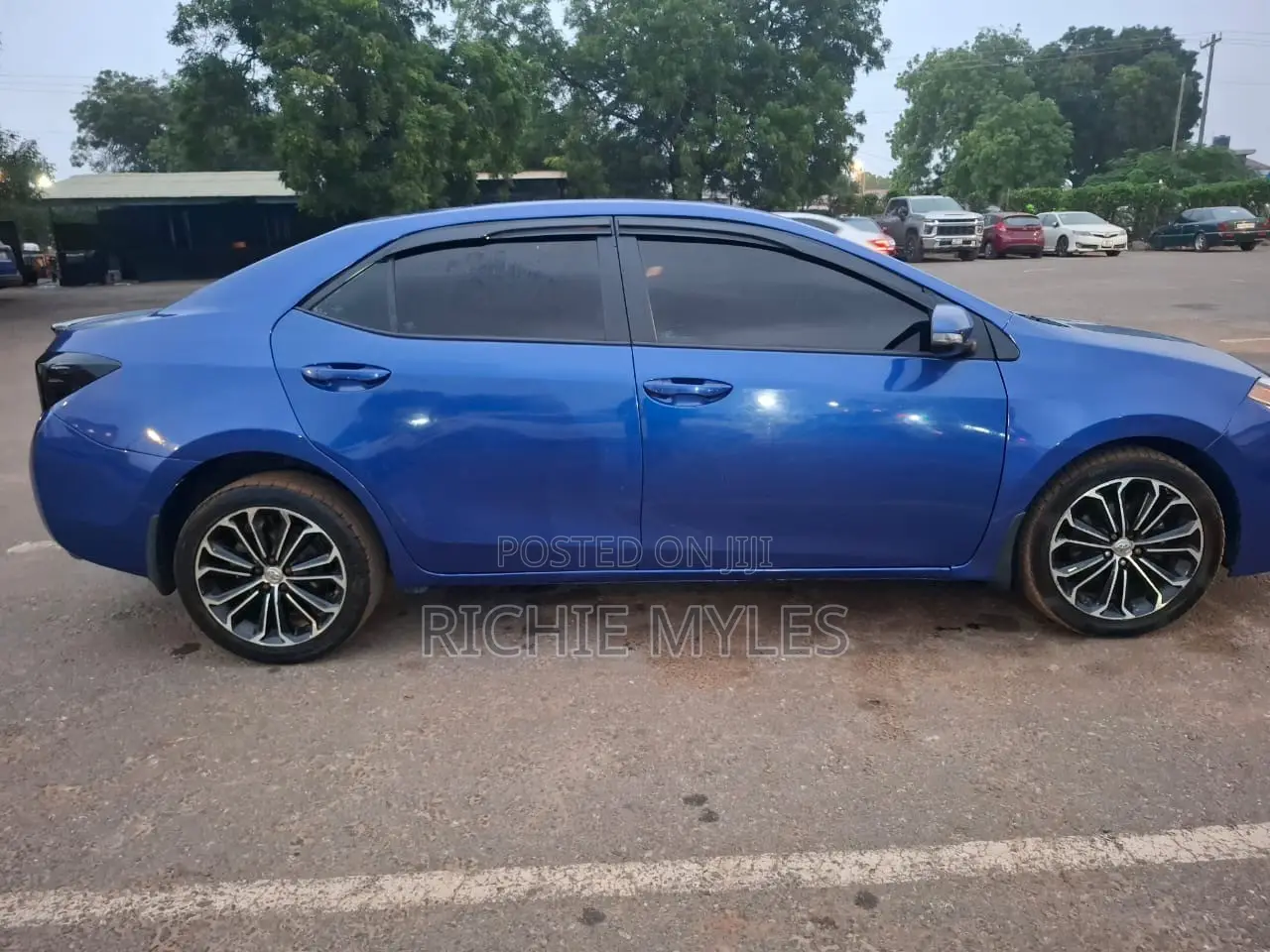 Toyota Corolla 2016 Blue