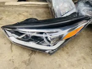 Santa Fe Grande 2017 Headlight Charger