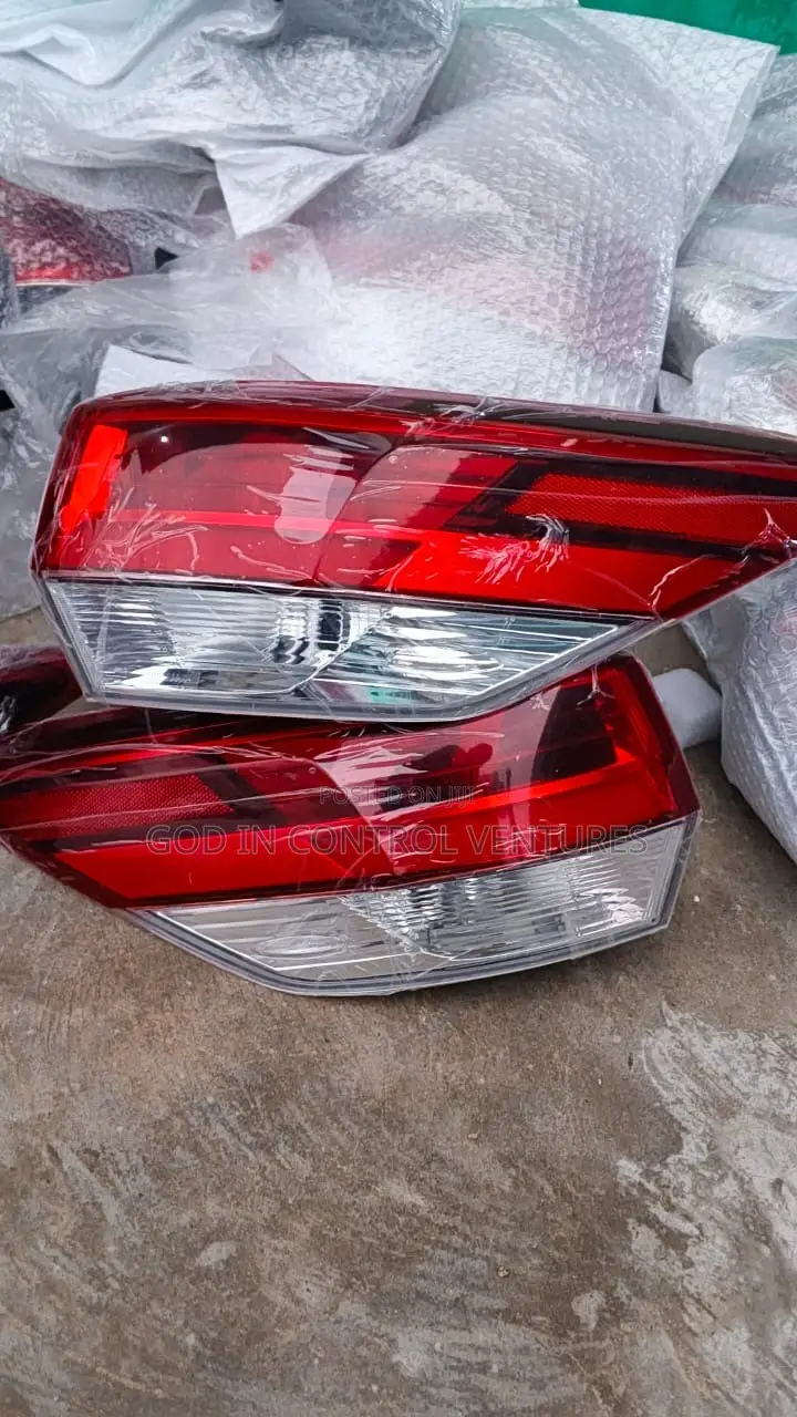 Highlander 2018 Tail Light Pair