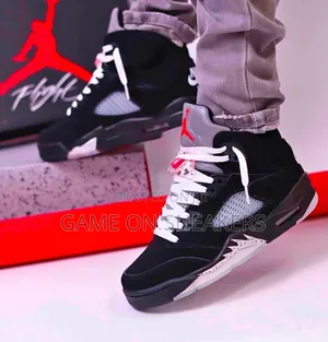 Jordan Air Jordan 5 Retro Sneakers | Black