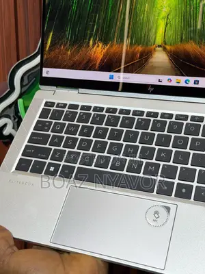 Laptop HP EliteBook 1040 G8 16GB Intel Core i7 SSD 512GB