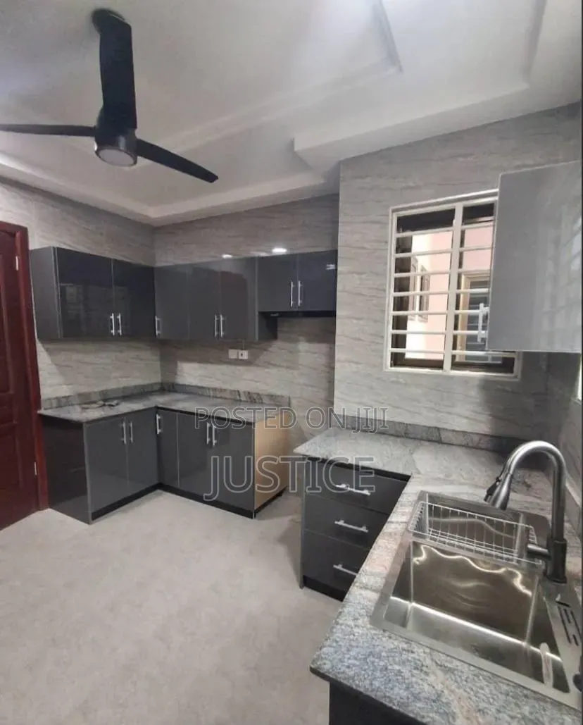 3bdrm House in Adenta Frafraha for rent