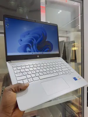 Laptop HP 14-dq1088wm 12GB Intel Core i7 SSD 256GB