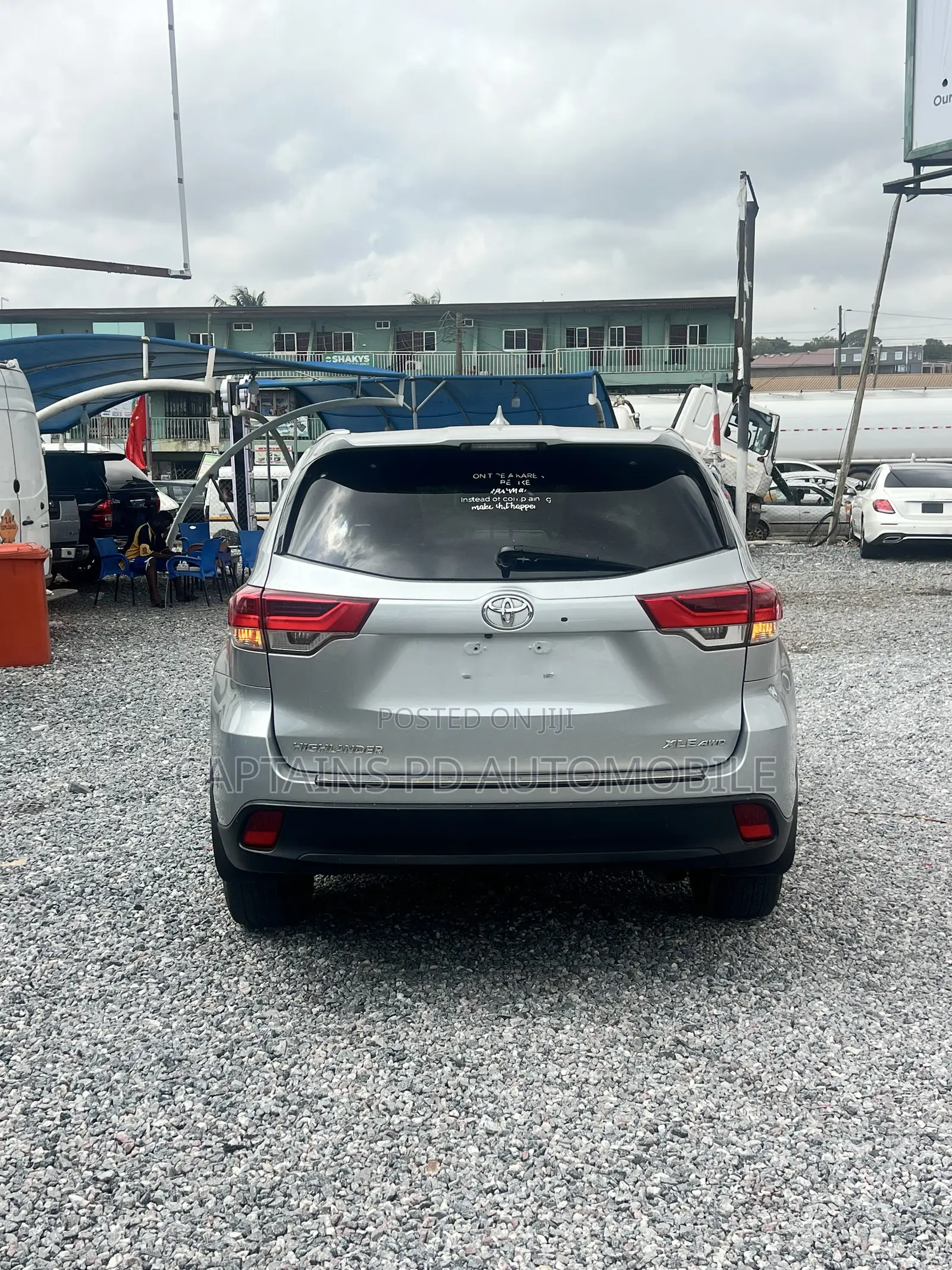 Toyota Highlander XLE 4x4 V6 (3.5L 6cyl 8A) 2018 Silver