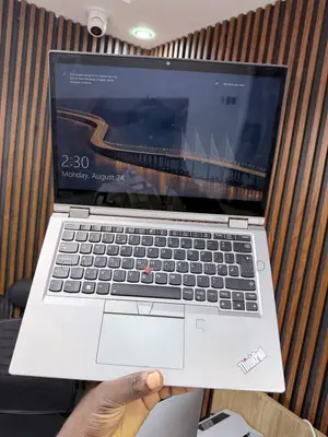 Laptop Lenovo ThinkPad L13 Yoga 8GB Intel Core i5 SSD 256GB