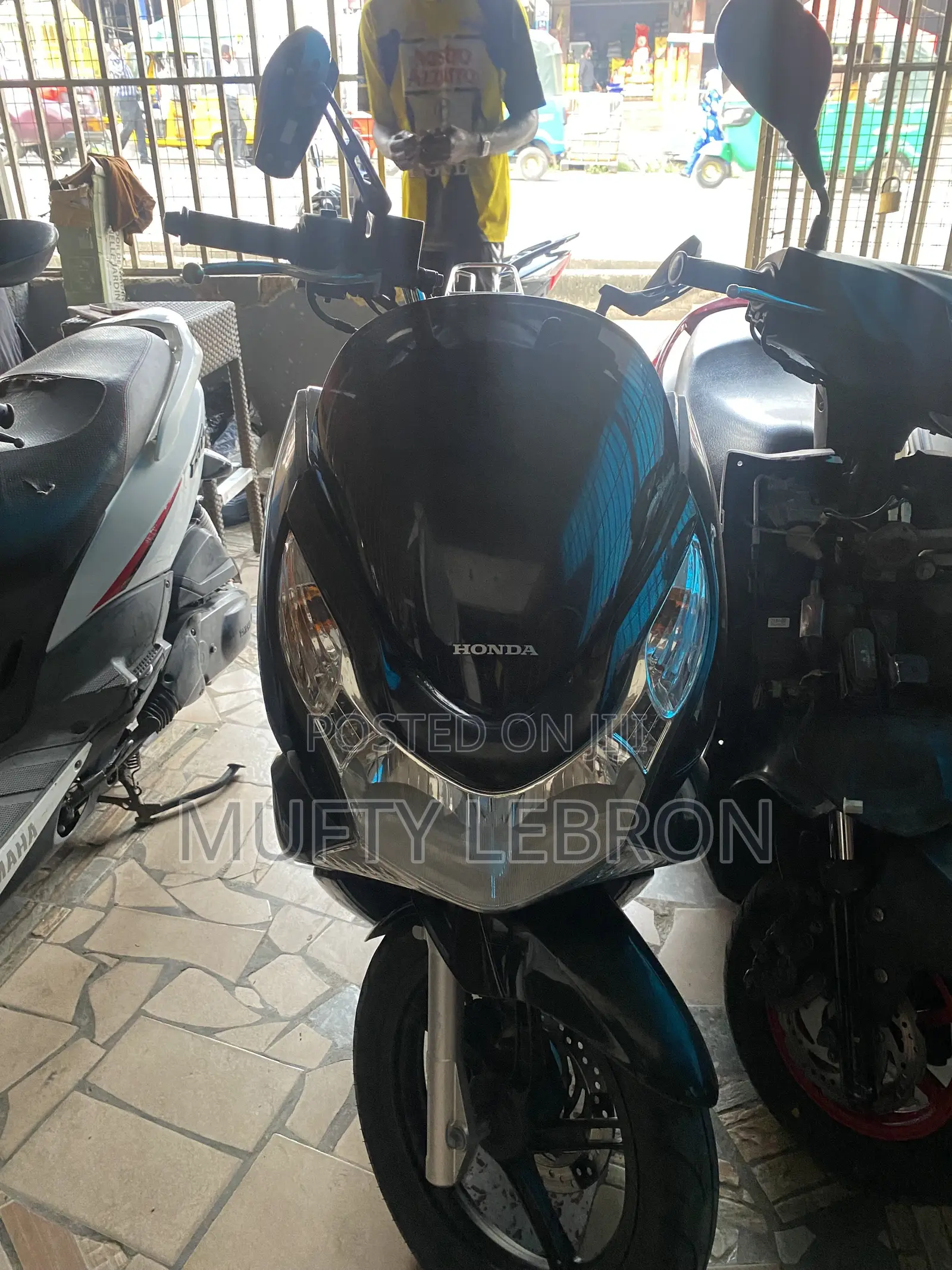 Honda 2014 Black