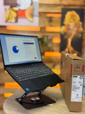 New Laptop Lenovo V15-IIL 8GB Intel Core i3 SSD 256GB