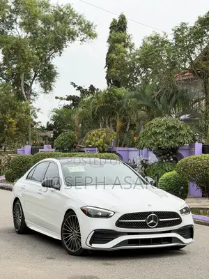 Mercedes-Benz C300 2022 White