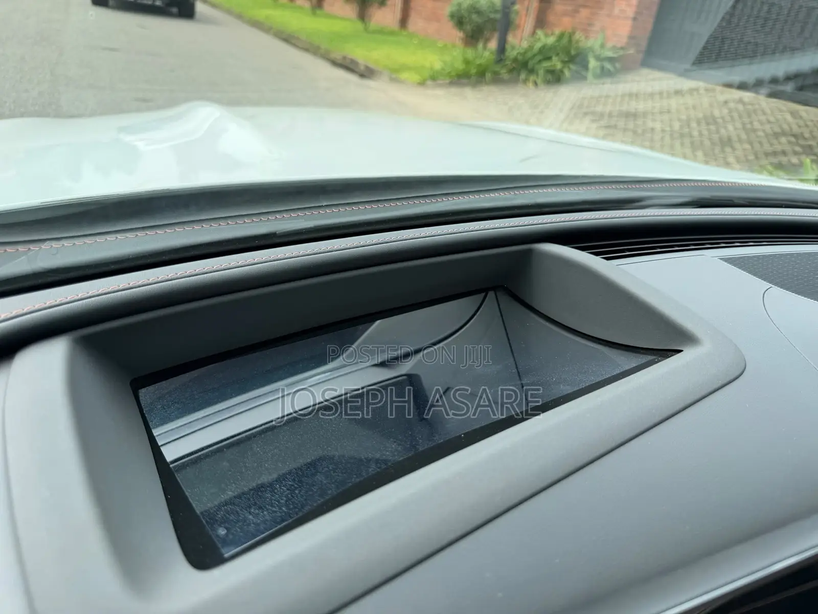 Mercedes-Benz C300 2022 White