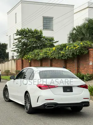 Mercedes-Benz C300 2022 White
