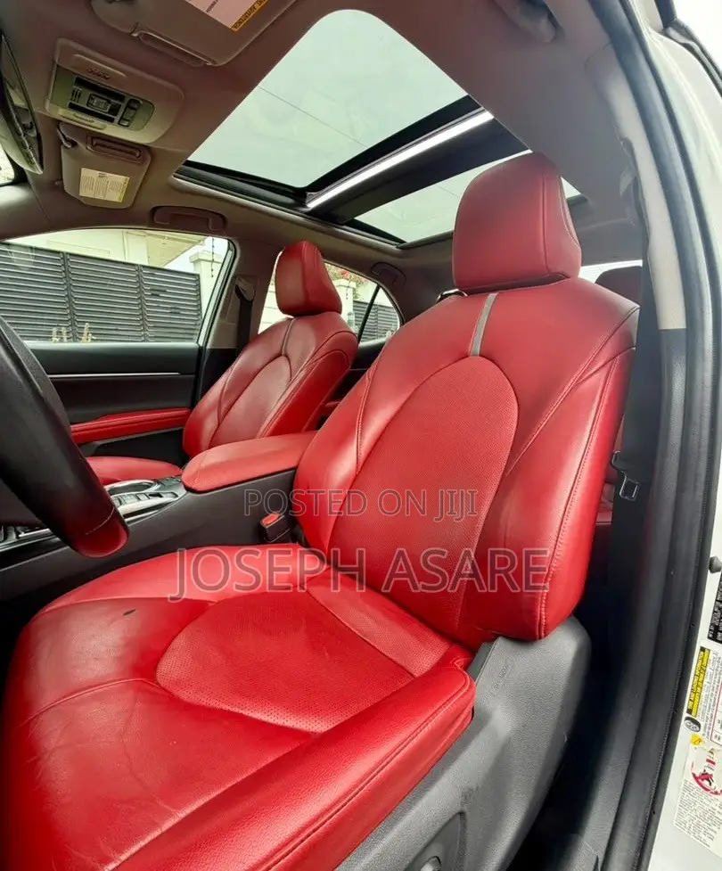 Toyota Camry XSE (2.5L 4cyl 8A) 2019 White