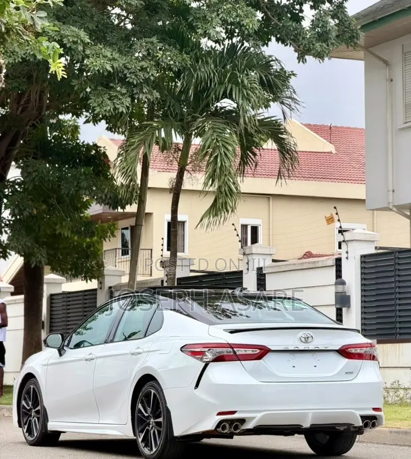 Toyota Camry XSE (2.5L 4cyl 8A) 2019 White