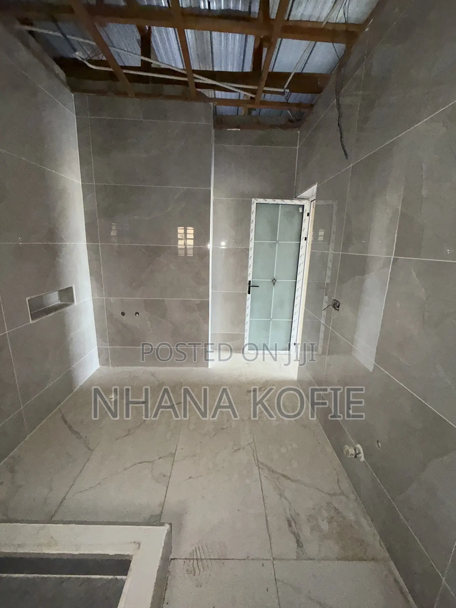 5bdrm House in East Legon for sale