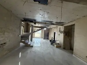 5bdrm House in East Legon for sale