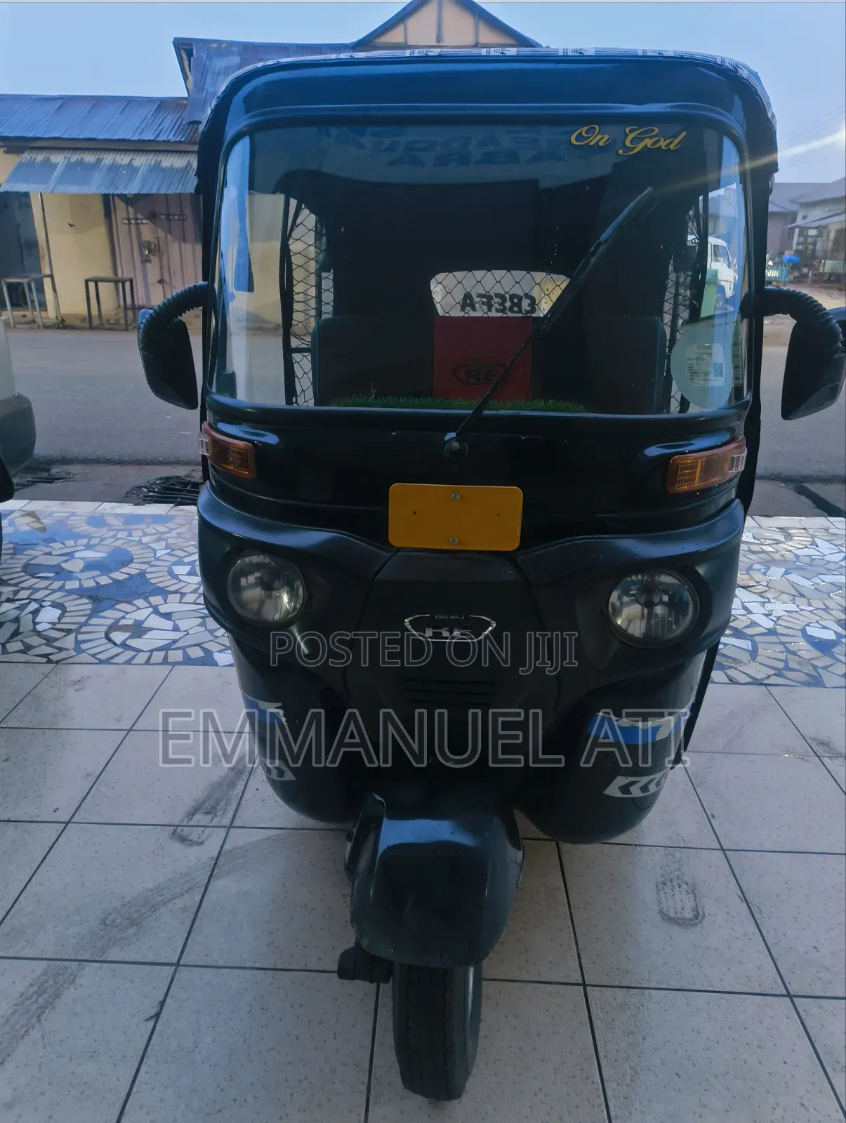 Bajaj RE 2025 Black