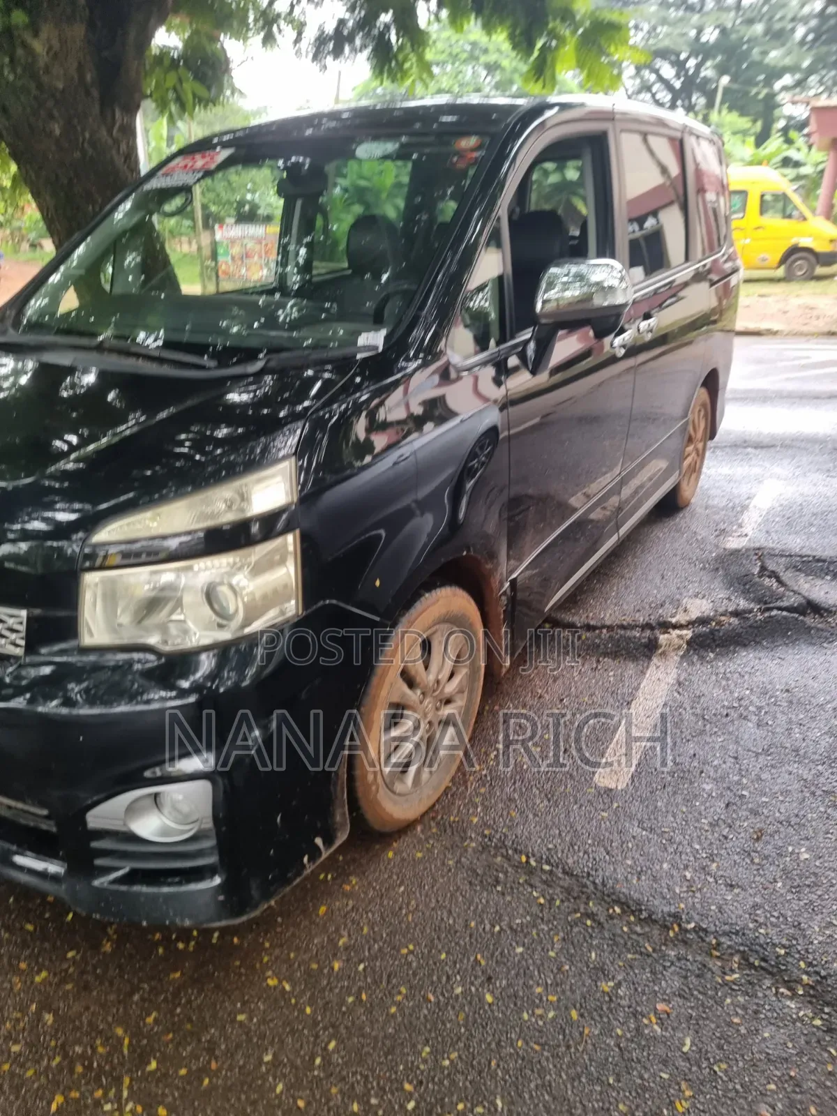 Toyota Voxy 2011 Matt Black