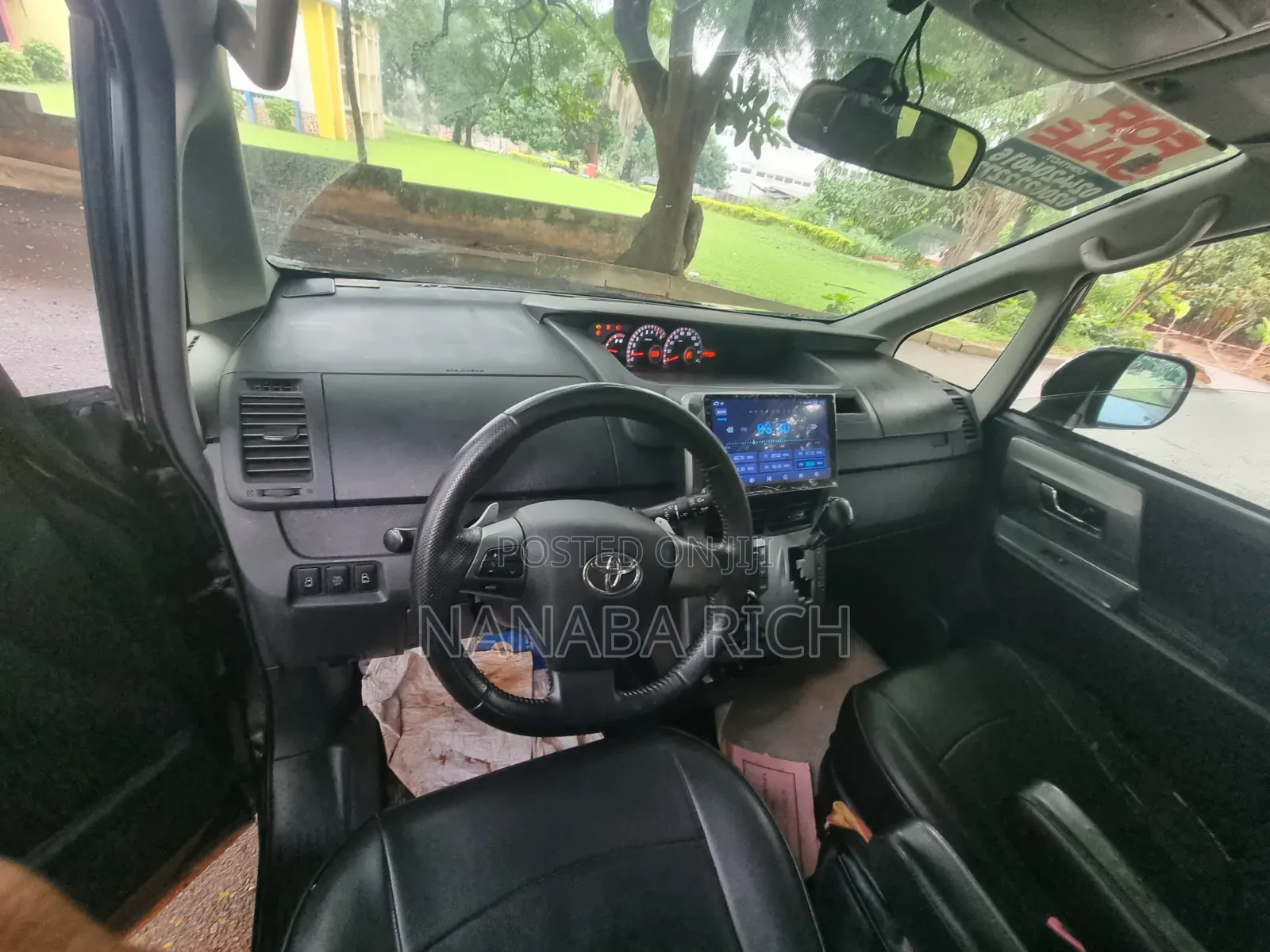 Toyota Voxy 2011 Matt Black