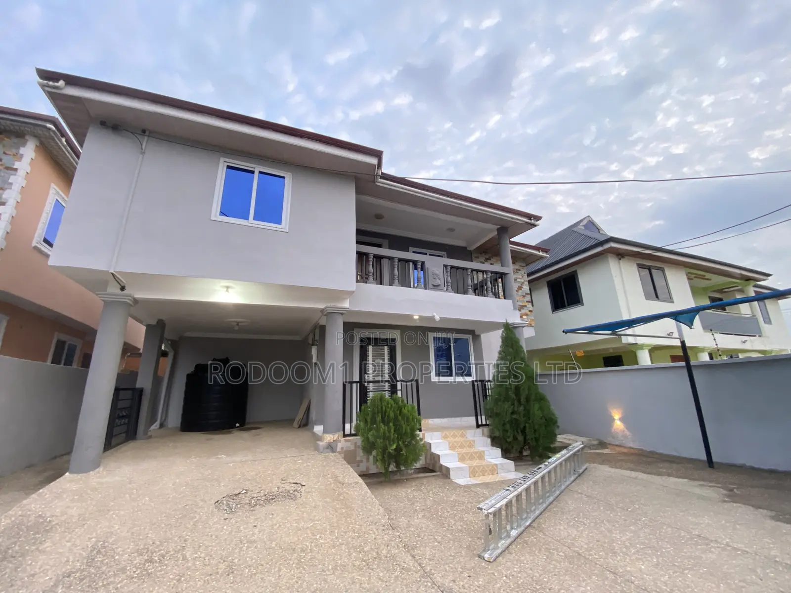 5bdrm House in Amasaman Stadium for rent