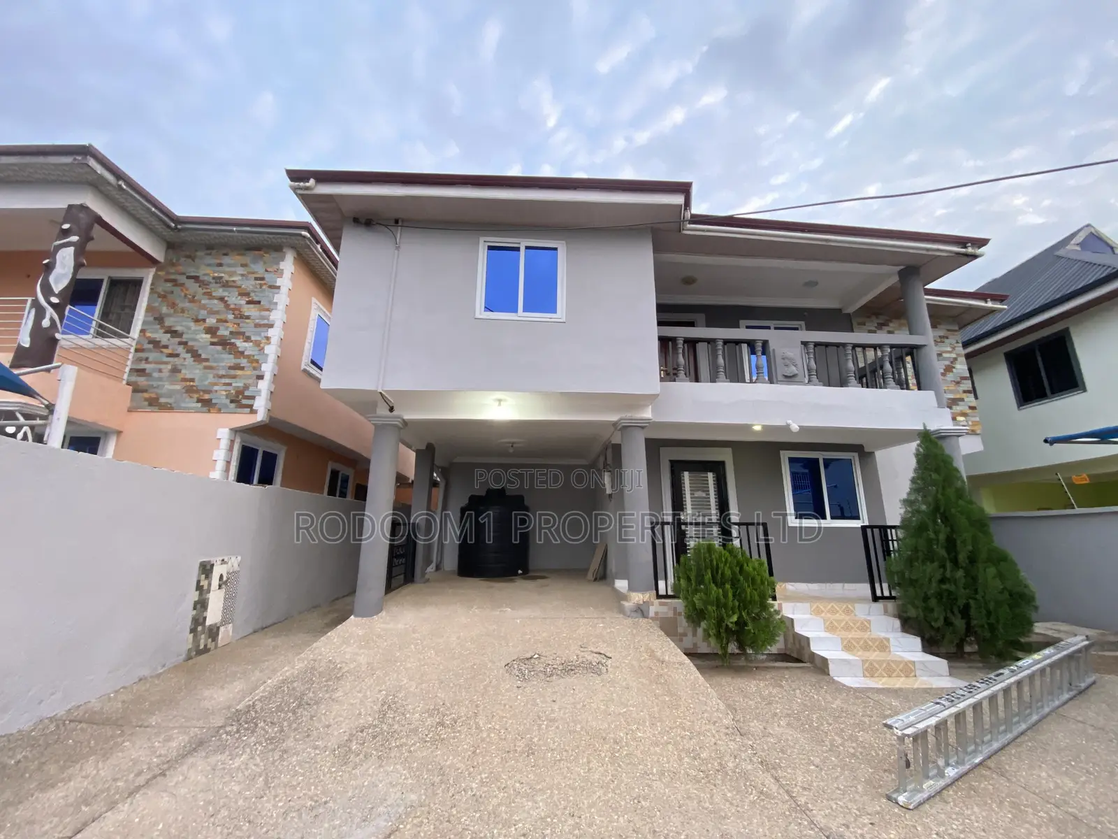 5bdrm House in Amasaman Stadium for rent
