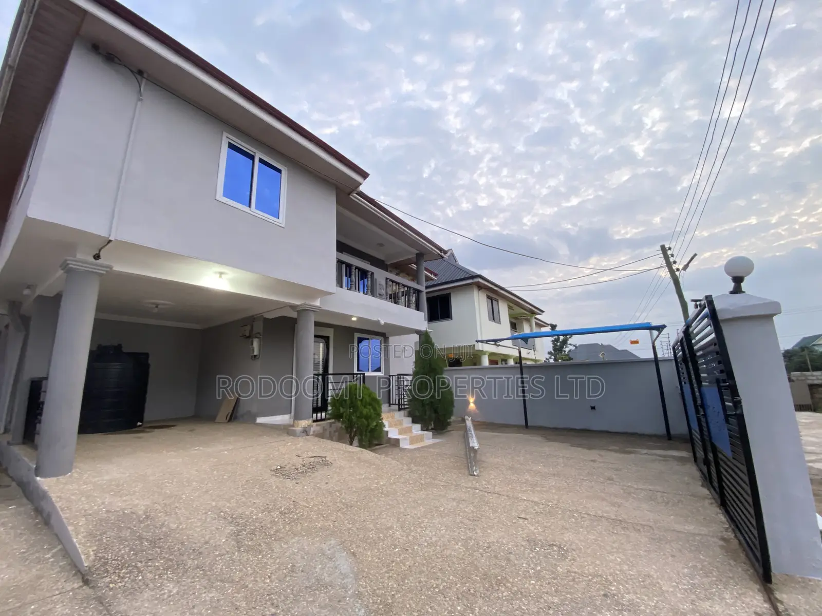 5bdrm House in Amasaman Stadium for rent