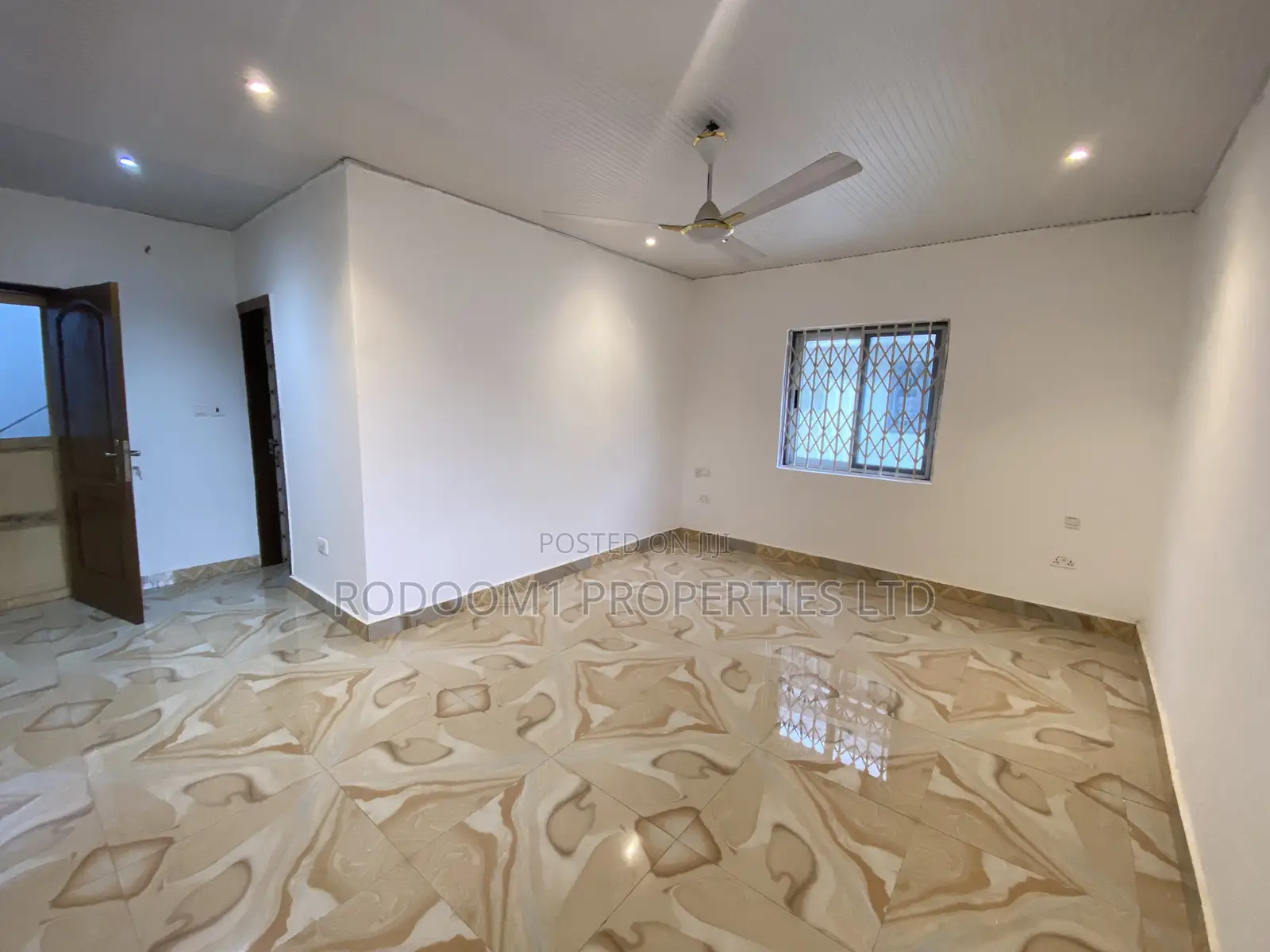 5bdrm House in Amasaman Stadium for rent