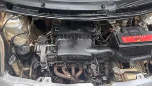 Toyota Vitz 1.3 FWD 5dr 2010 Silver