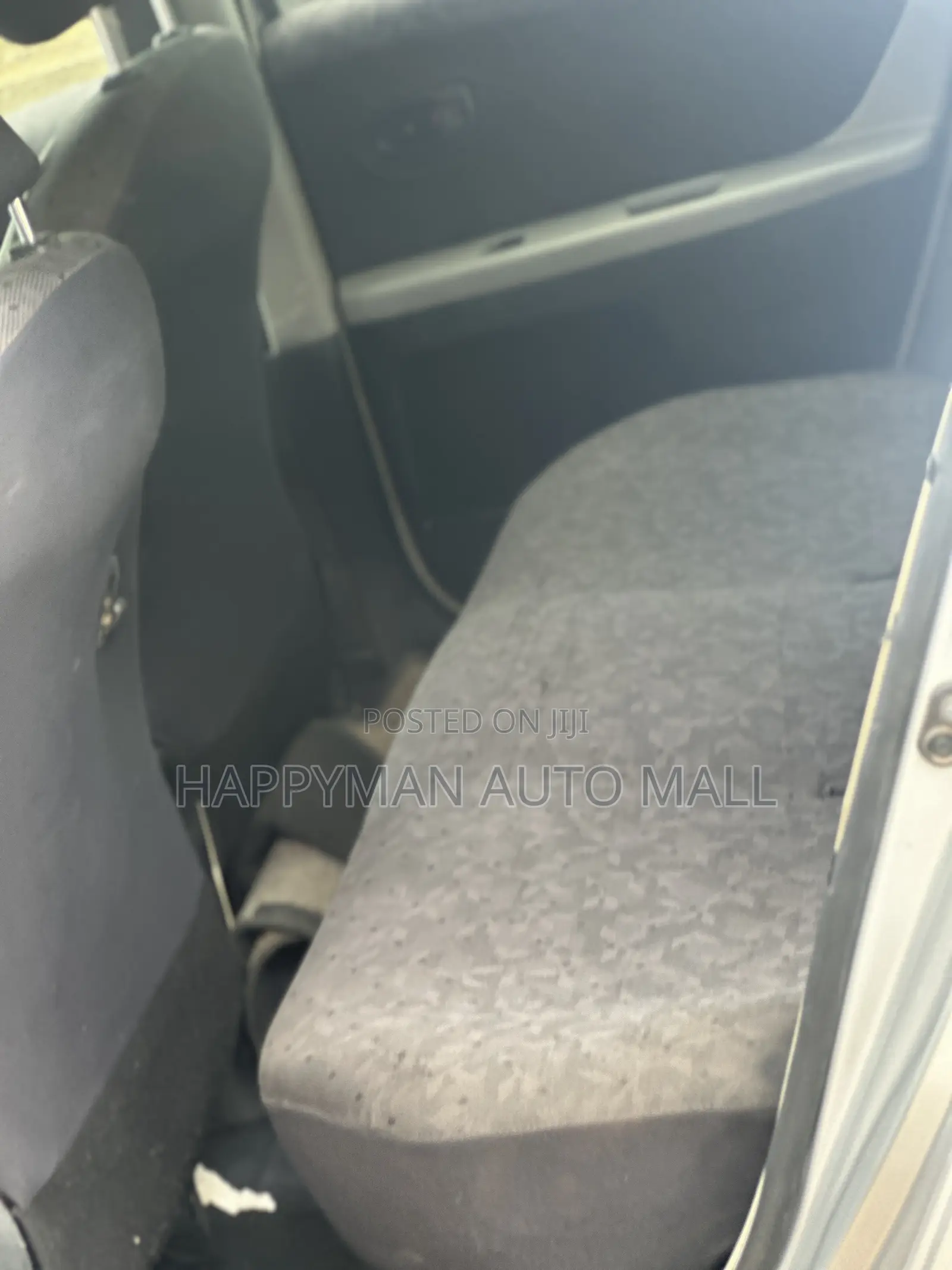 Toyota Vitz 1.3 FWD 5dr 2010 Silver