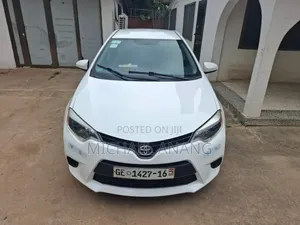 Toyota Corolla 2014 White