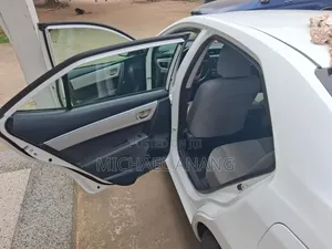 Toyota Corolla 2014 White