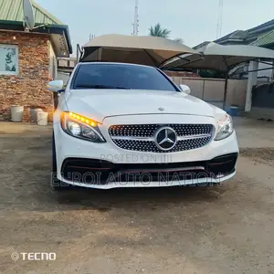 Mercedes-Benz C300 2015 White