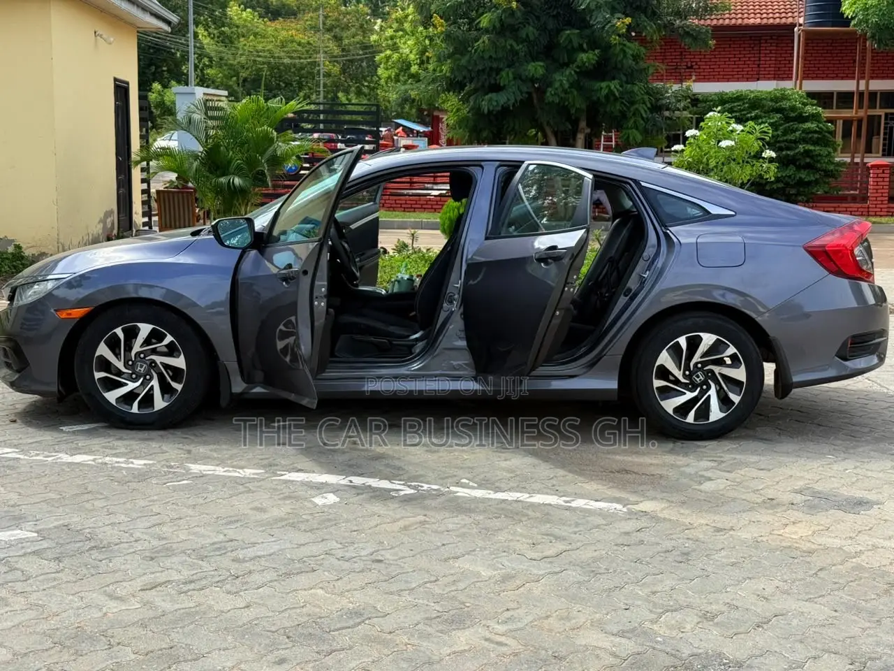 Honda Civic EX Sedan 2018 Gray