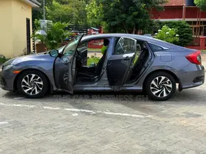 Honda Civic EX Sedan 2018 Gray