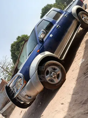 Nissan Hardbody 2013 Blue