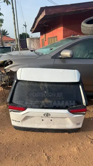 Toyota Ra4 2019,2020,2021,2022,2023,2024 Boot / Tailgate