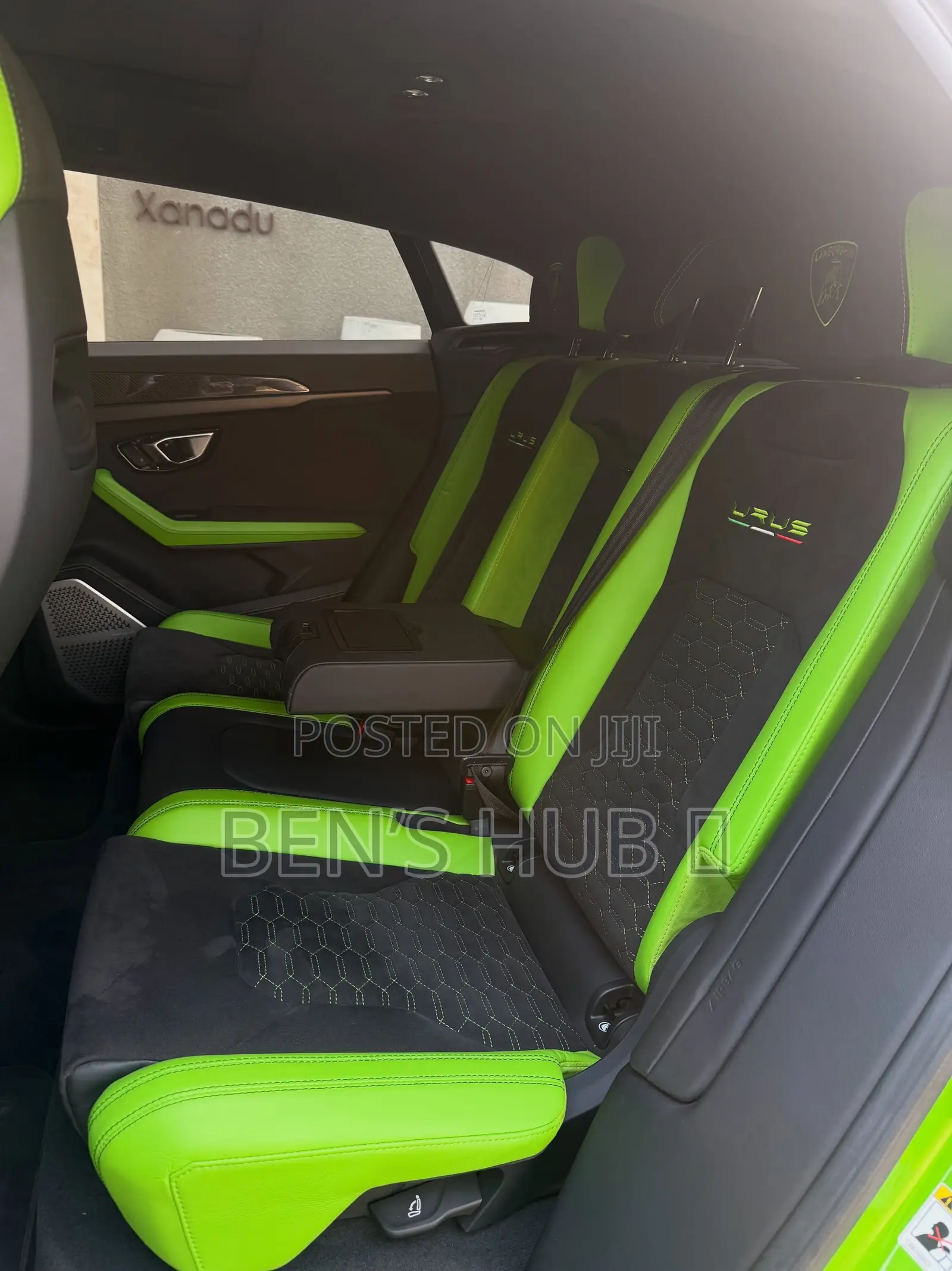 Lamborghini Urus 2021 Green