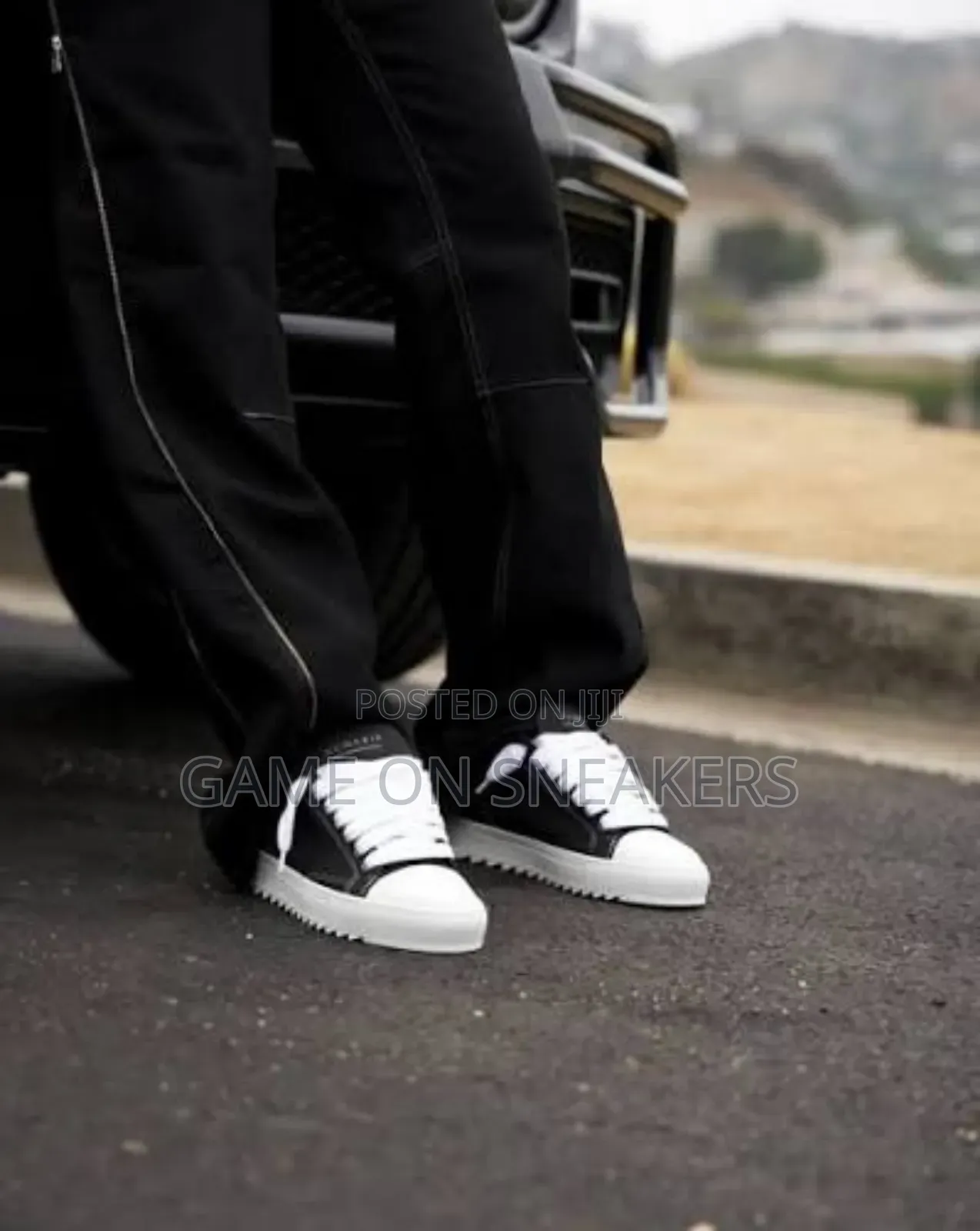 Numeris Sneakers