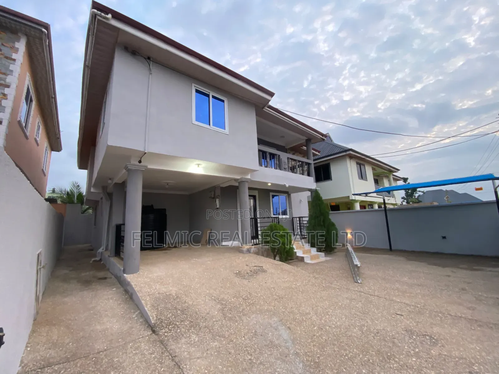5bdrm Duplex in Felmic Real Estate, Amasaman for rent