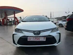 Toyota Corolla 2020 White