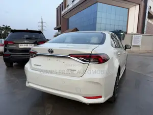 Toyota Corolla 2020 White