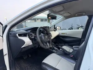Toyota Corolla 2020 White