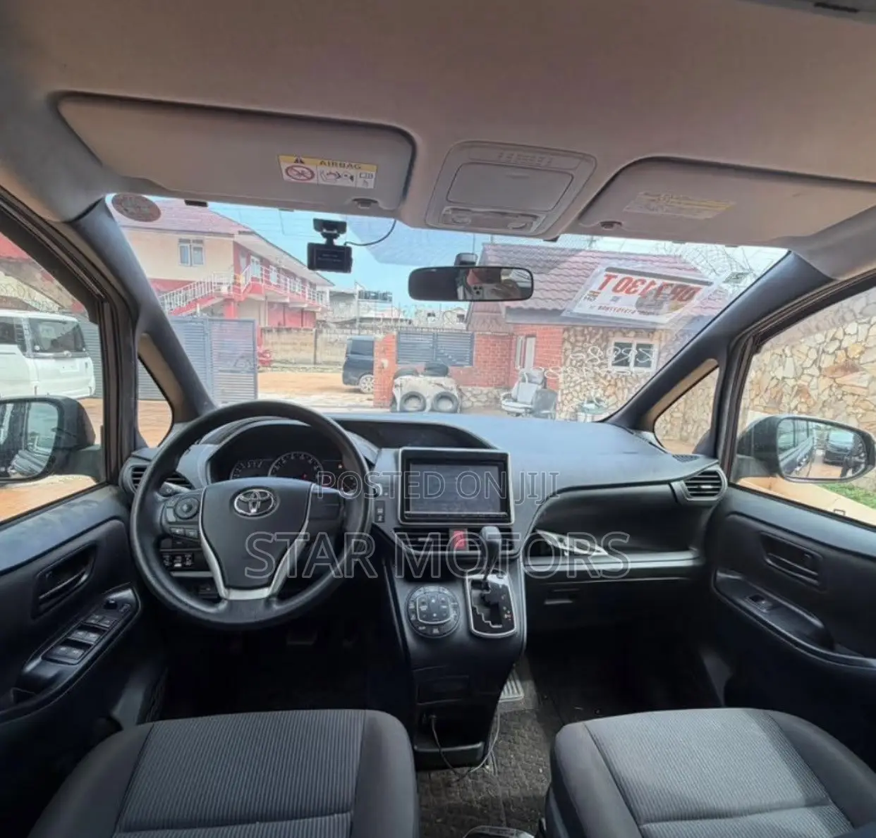 Toyota Voxy 2016 White