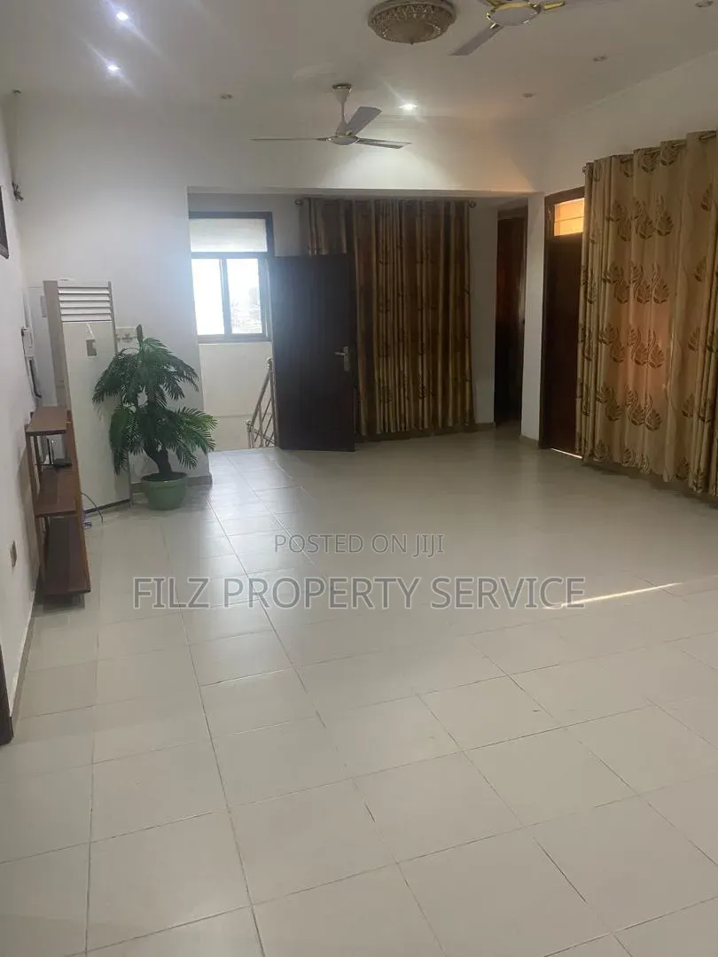 3bdrm Apartment in American House for rent