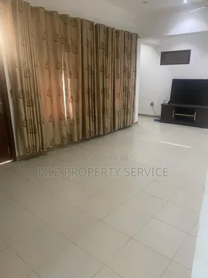 3bdrm Apartment in American House for rent