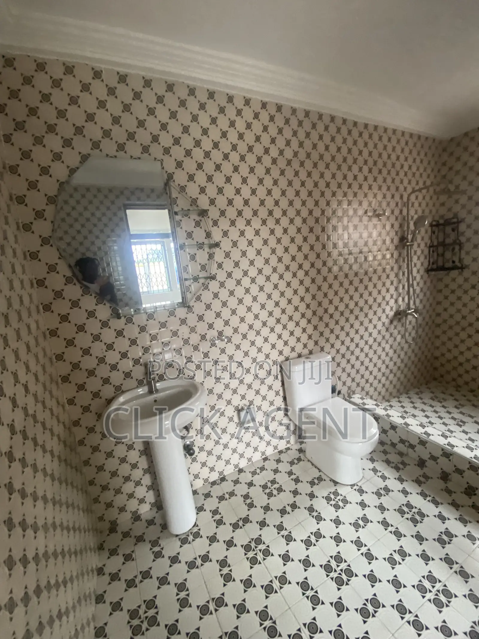 3bdrm Apartment in Ogbojo East Legon, Ability for rent