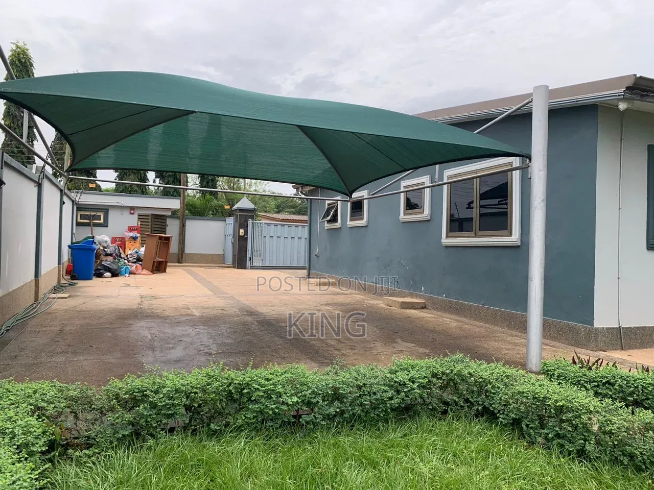 4bdrm Bungalow in Mile 7 for rent