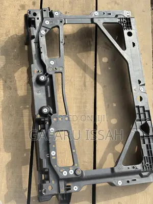 Yaris IA Radiator Support